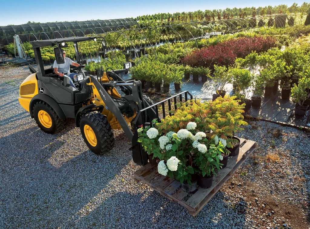 Compact Wheel Loaders